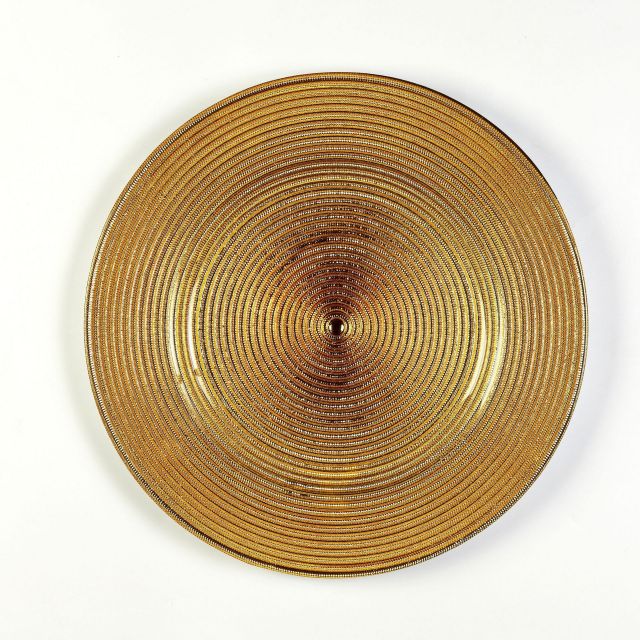 Hot selling High Quality White Embossed Elegant Decoration Glass Charger Plate