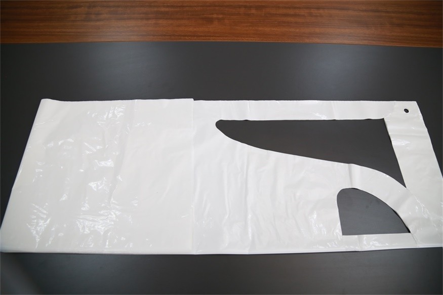 Embossed Waterproof Disposable Adult Aprons Food Processing Single Folded