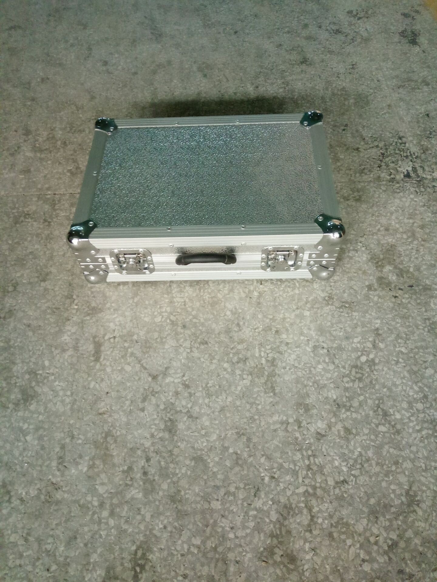 Custom Size Lockable Aluminum Tool Cases With Shockproof Inside And Anti Impact Outside