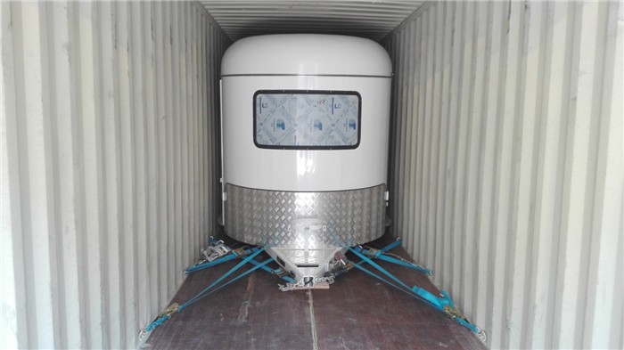 Chinese two horse trailer for sale,3 horse angle load trailer manufacturer