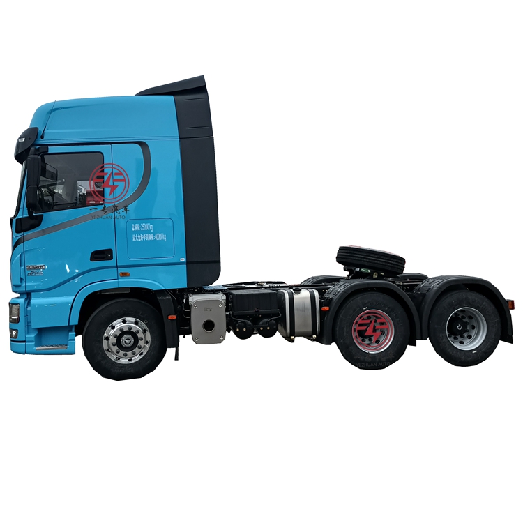 Dongfeng 6x4 LHD High Roof Cabin Diesel CNG Tractor Trailer With Automatic Air Conditioner