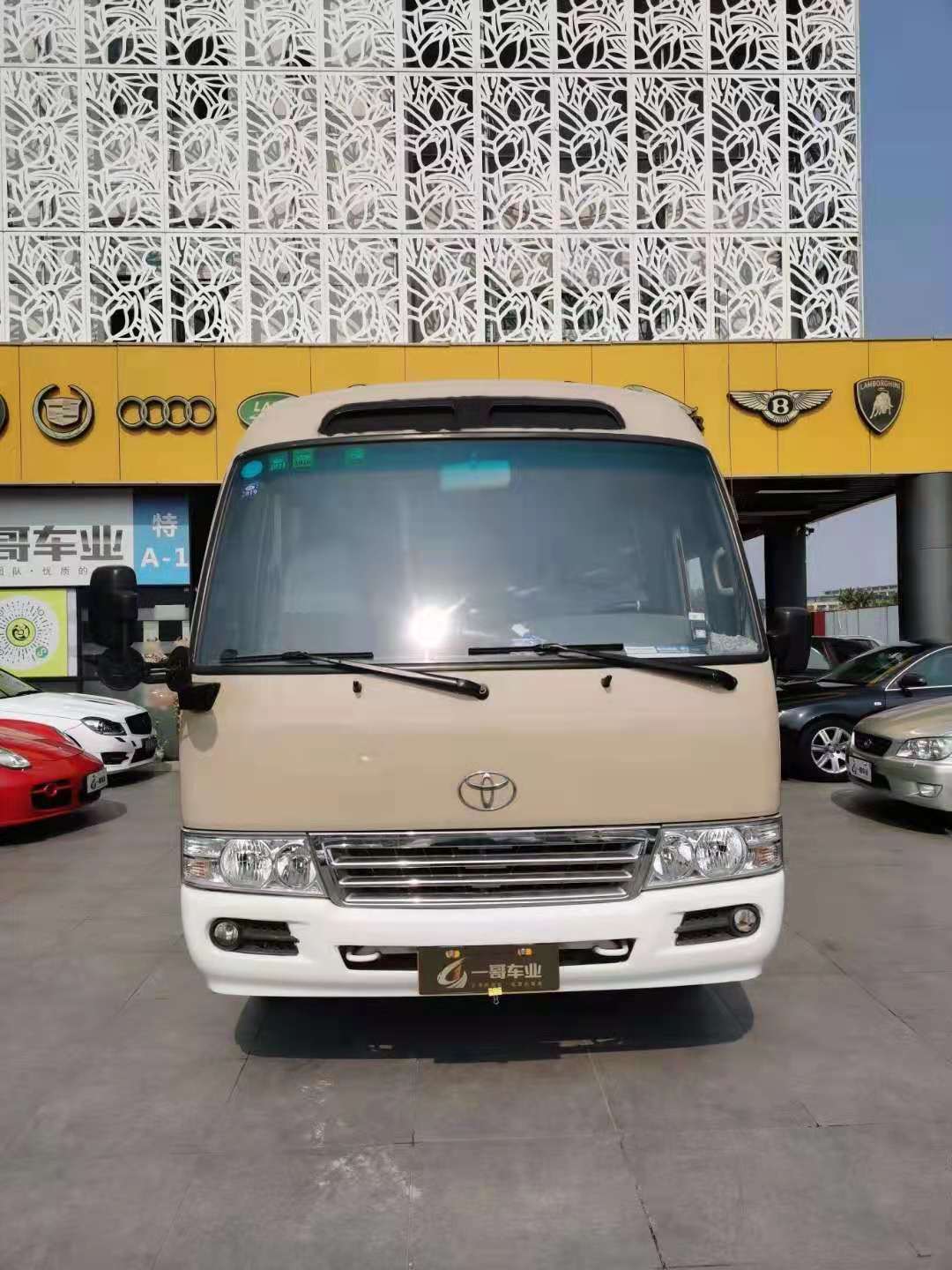 Toyota Coaster Diesel 30 Seats Bus with Manual Transmission and Max Speed of 120km/h