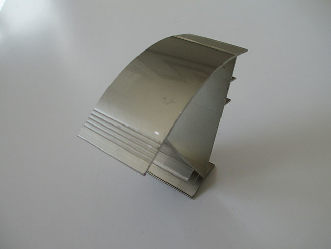 Champagne Polishing Anodized Extruded Aluminum Channel 6063 Alloy For Corner