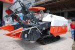 Kubota 688Q combine harvester, rice farm machinery combine harvester