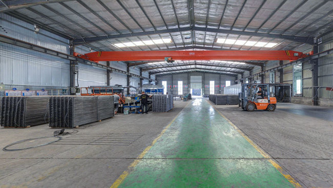 2.15x5.0m Square Hole Concrete Reinforcement Welded Wire Mesh Fabric For Bridge Construction