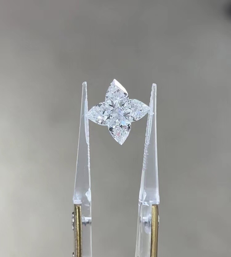 Lab Made Diamonds CVD IGI Certified Synthetic Diamonds Four Leaf clover Ring Necklace