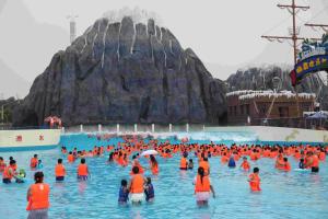 Wholesale Water Park Wave Pool Equipment , Waterpark Wave Machine For Family Fun in Aqua Park from china suppliers