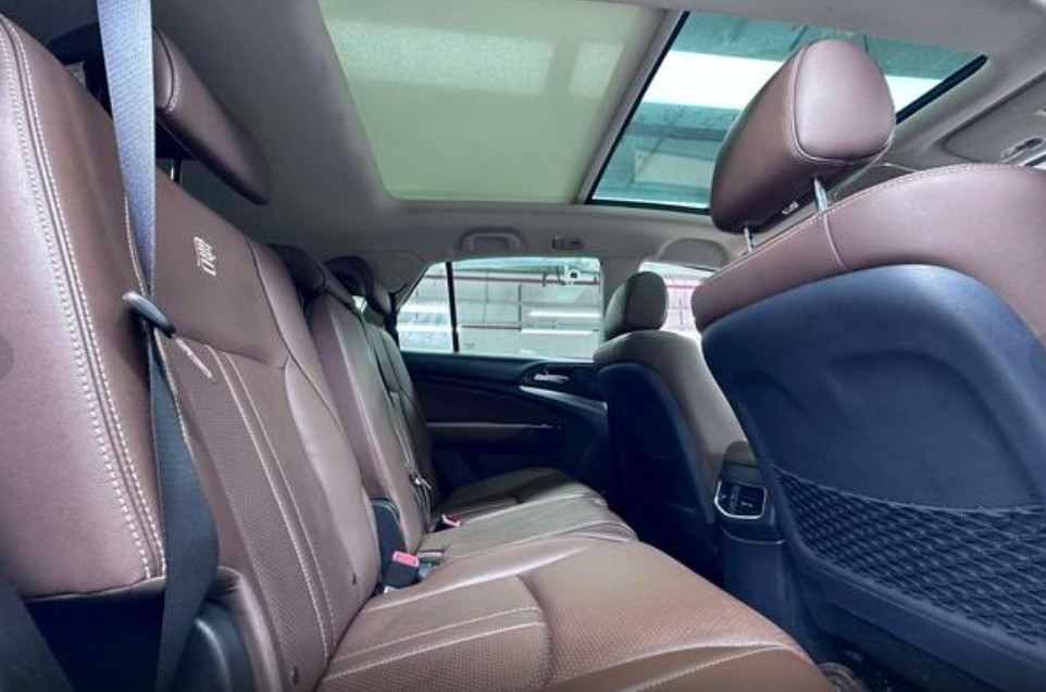 Tang DM 2015 DM 2.0T 4WD Luxury BYD Mid-size SUV 2.0T 205HP L4 Plug-in Hybrid