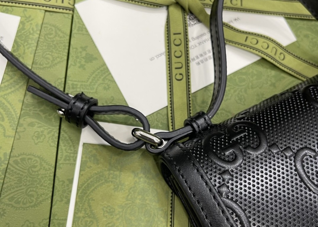 Leather Crafted Handheld Strap Bag Zipper Open Single Strap Tote 18cm Length