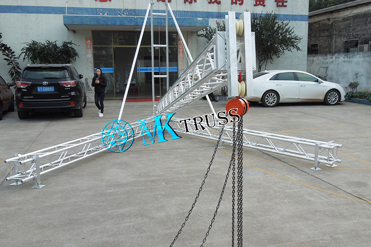 All truss size Speaker Arm Mounts Line Array Truss Tower Light Truss Stand For Audio