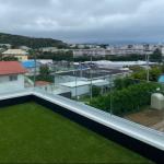 Modern Glass Deck Railing Outdoor Tempered Glass U Channel Frameless 12-20mm