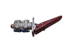Wholesale Brake Valve Pedal Valve W-18-00014 W-18-00097 XM60C-3514002 CL50A-3514002 from china suppliers