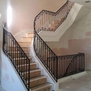 Wholesale Spiral Staircase Cast Iron Banister Rails Erosion Resistance Light Weight from china suppliers