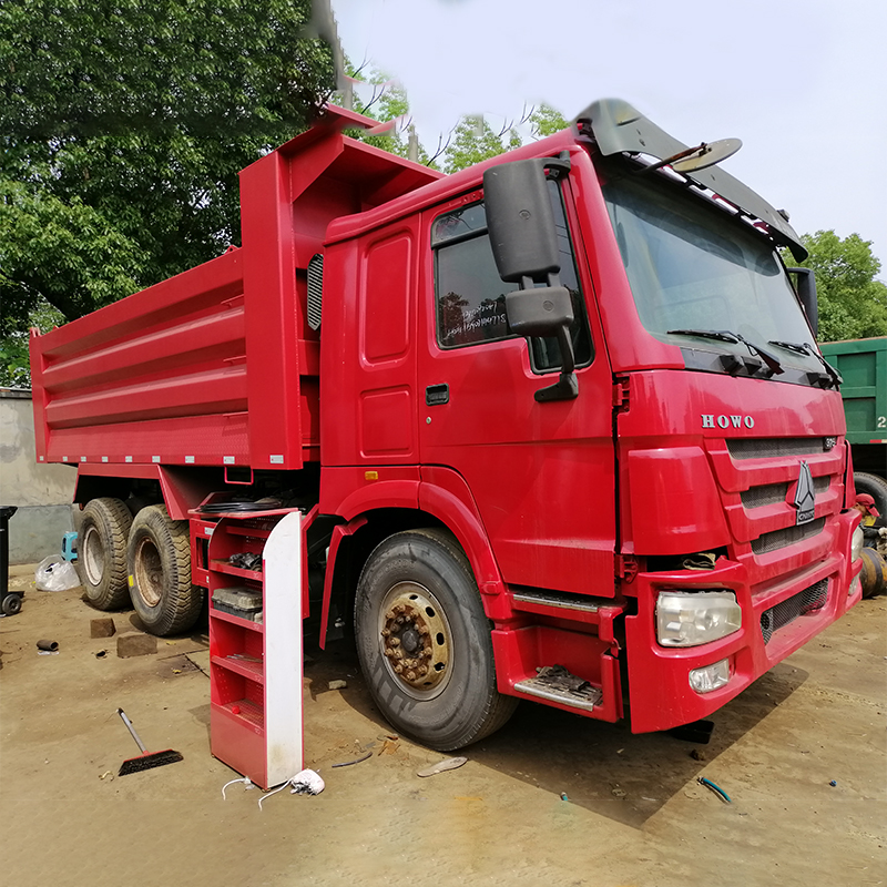 10 Forwards Transmission Used Sinotruk HOWO 6X4 Dump Truck 371HP with WEICHAI Engine