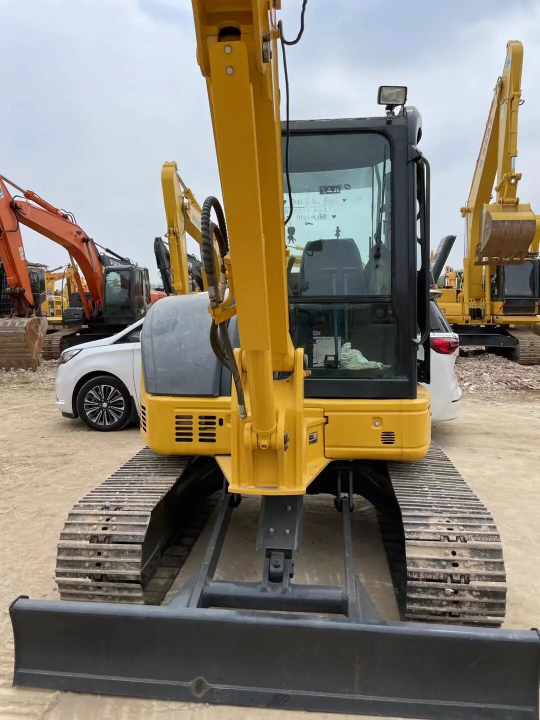 Mini Digger Used Komatsu PC55mr PC56 Crawler With 0.2m3 Bucket Capacity