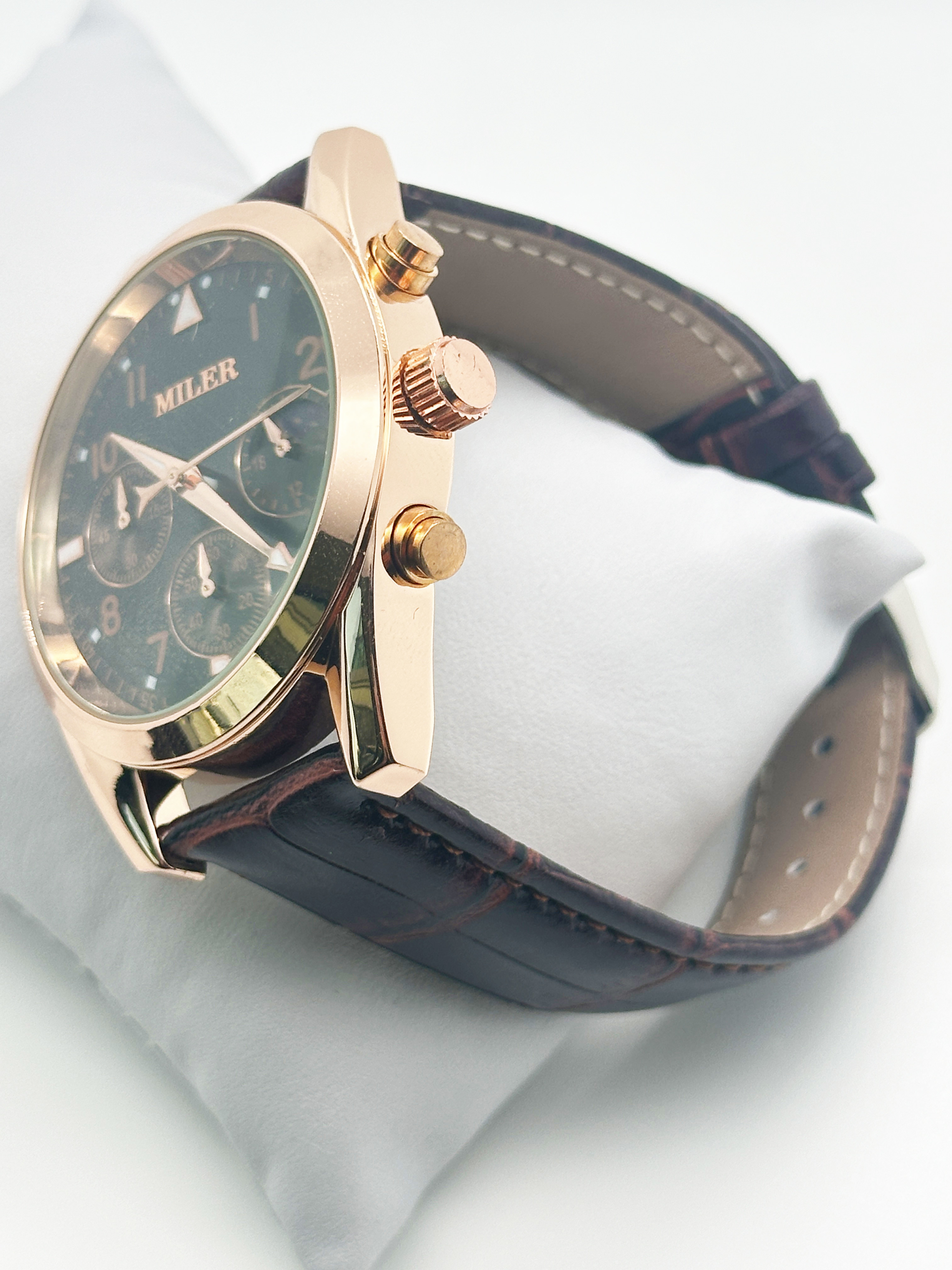 Mens Business Style Quartz Wristwatch with Leather Band
