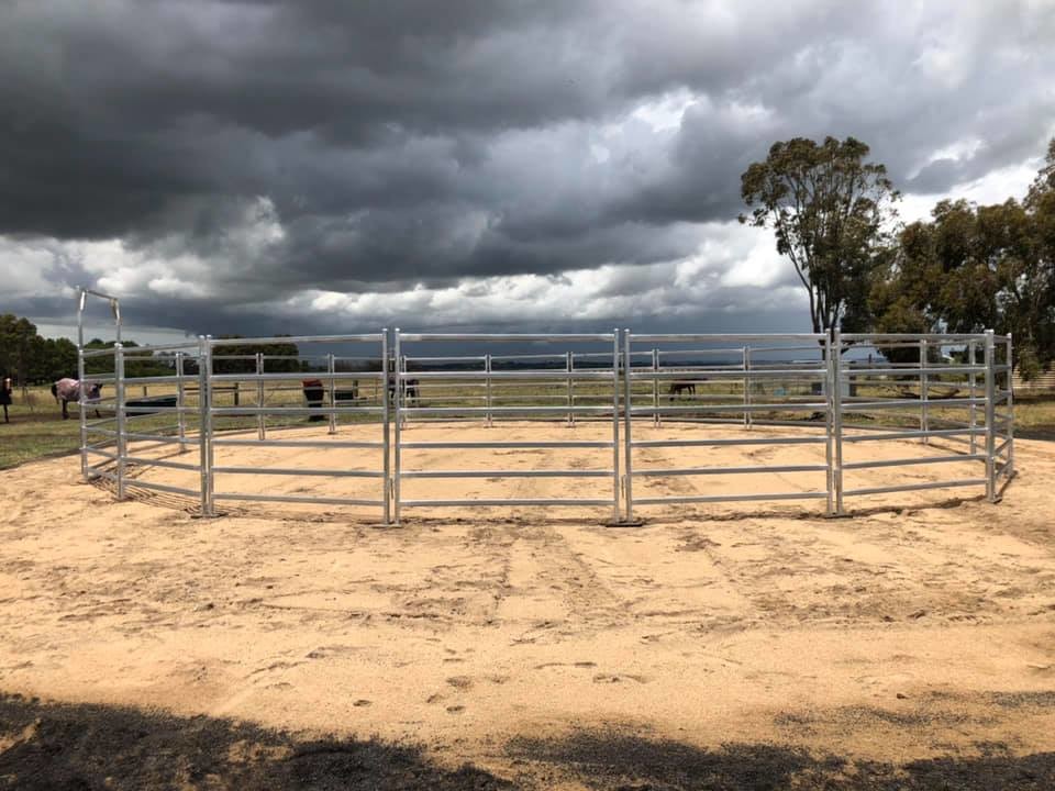 Horse Round Yard panel inc gate Livestock Cattle Sheep Oval Rail holding yard