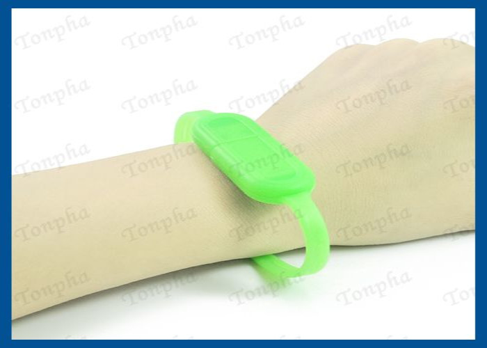 Promotional Thin Wristband Flash Drive Convenient Carrying Silicone Material