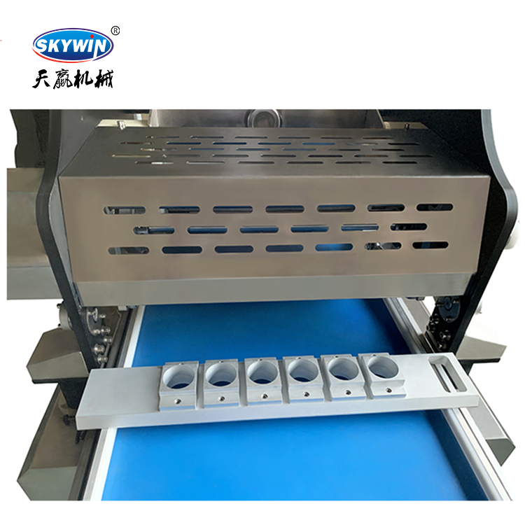 Hot Sales Automatic New Tray Type Cookies Mechanical/ PLC Cutter And Deposit Cookies Machine Price