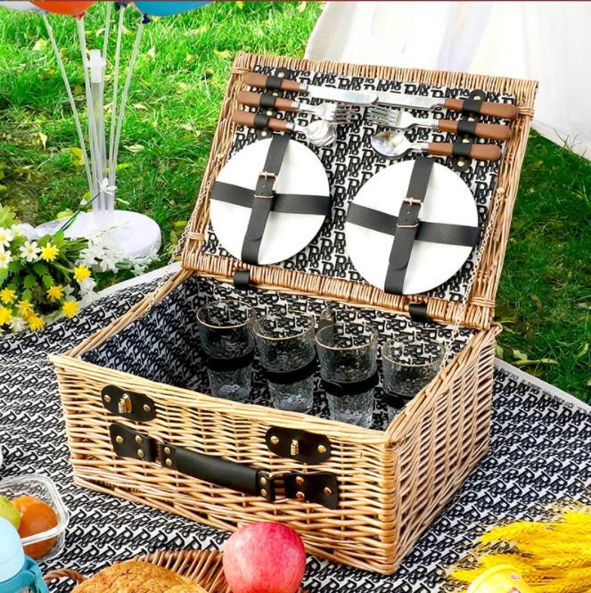 Cheap Picnic Basket for 4 Willow Hamper Set with Insulated Compartment Handmade Large Wicker Picnic Basket Set