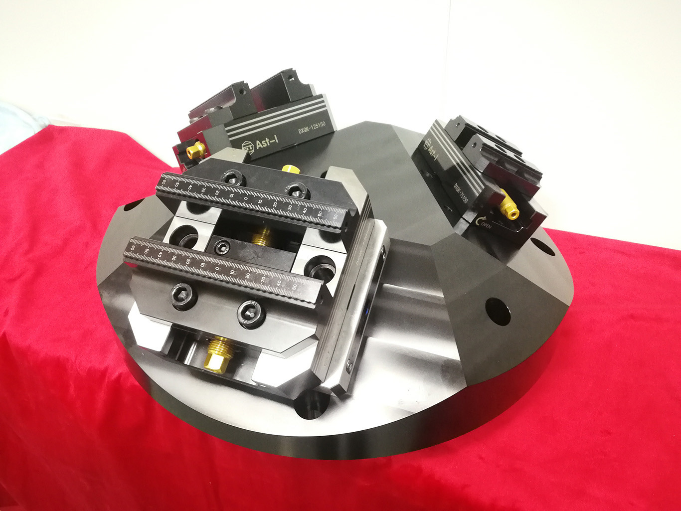 Precision 5 Axis Vise Manual CNC Milling Machine Vise 130155