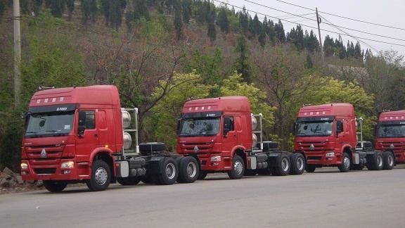 Sinotruk howo 6x4 prime mover LHD or RHD 10 wheels tractor / prime mover truck 371hp