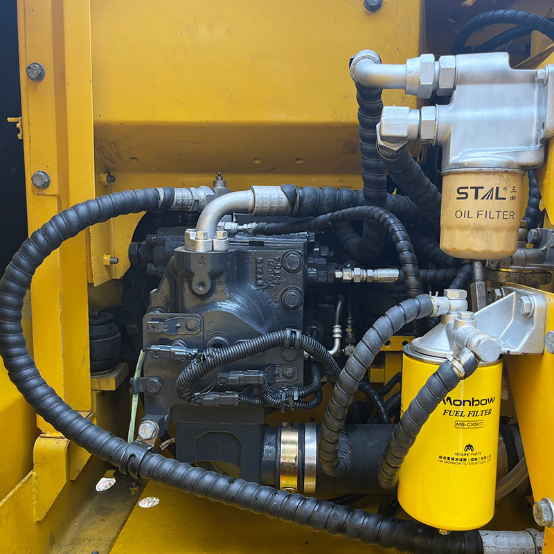 Used Digger Hydraulic Komatsu OC130 13Ton Excavator Earth-Moving Machinery