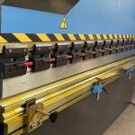 Hydraulic NC Press Brake Big Bending Machine WC67Y-100T3200 With Electric