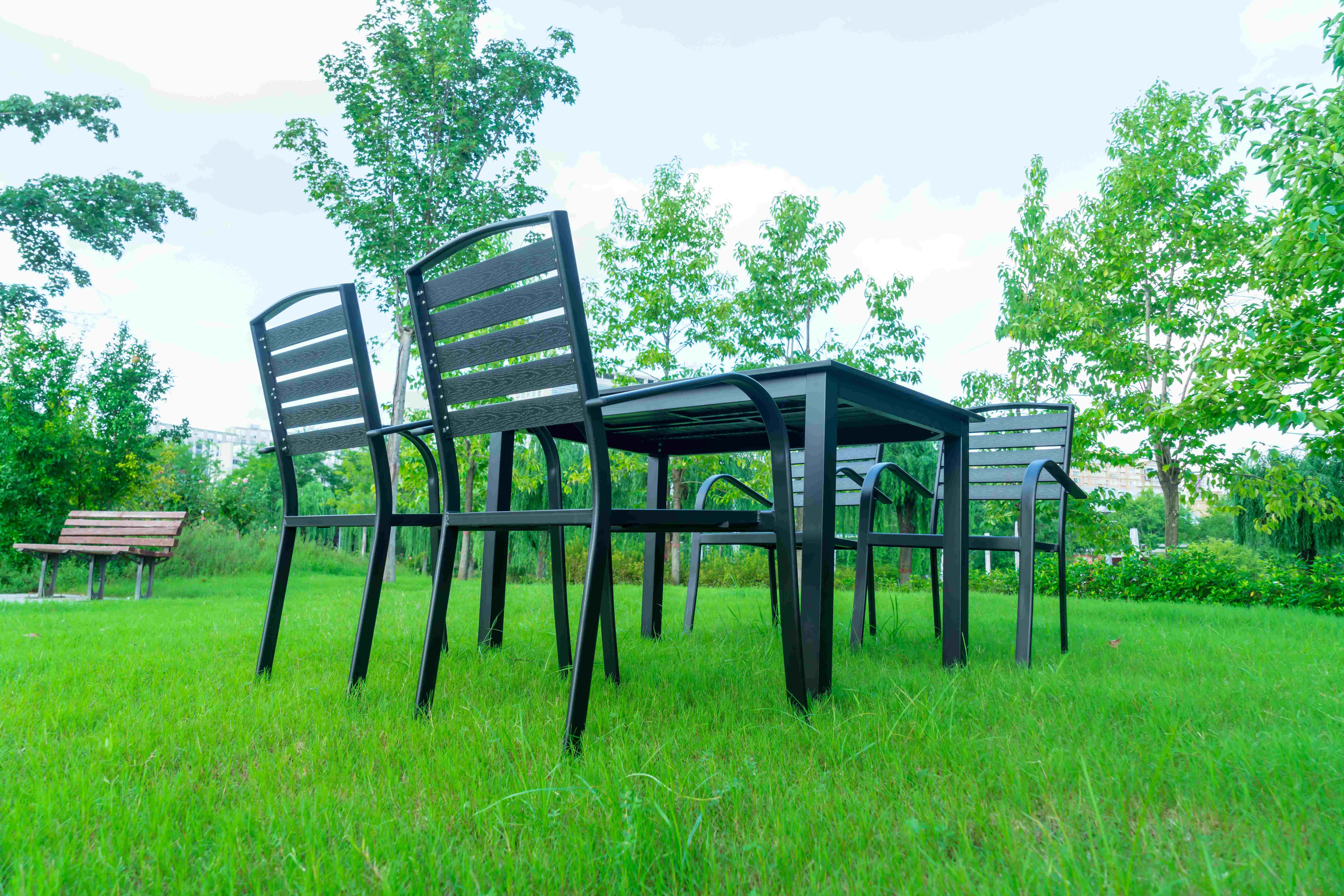 5 Pieces Extendable Modern Black China Manufacturer Wood Metal Chairs Patio Garden Outdoor Furniture