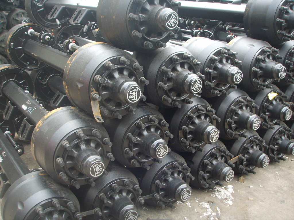Container Chassis Trailer Flat Bed Trailors , Skeleton Semi Low Bed Semi Trailer