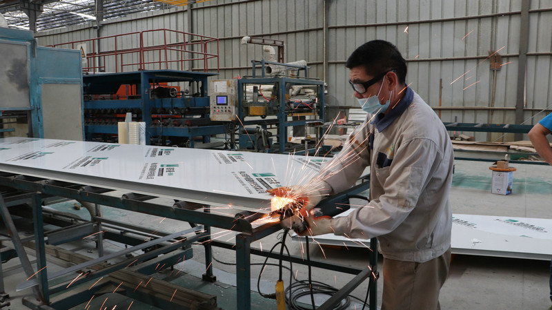Insulated PU Sandwich Panel