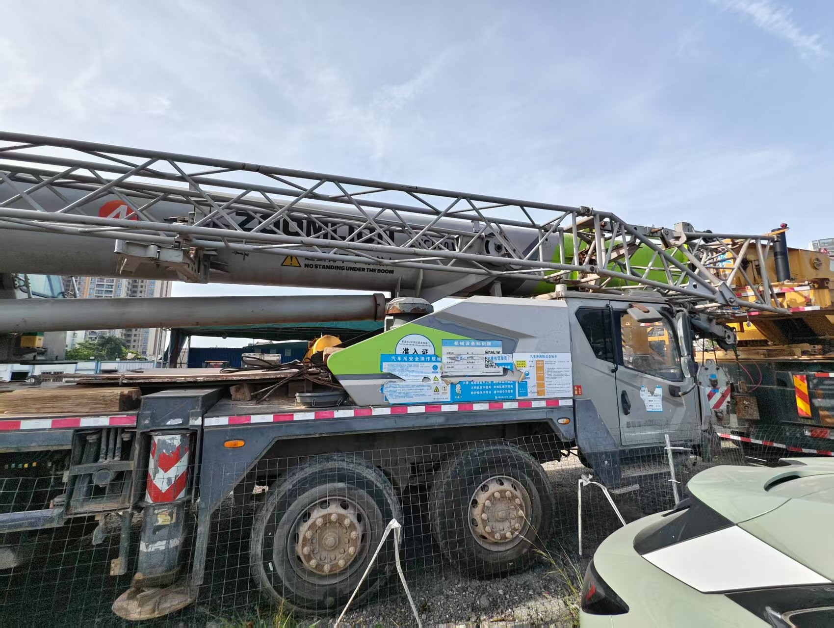 Mobile Truck Crane for Sale ZOOMLION 50 Tons ZTC500V Direct Source Max Working Height 45 Meters