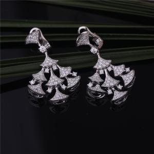 Wholesale Roma High Jewelry DIVAS' DREAM Earrings in 18K white gold set with 7 Main Diamonds and full pavé diamonds from china suppliers