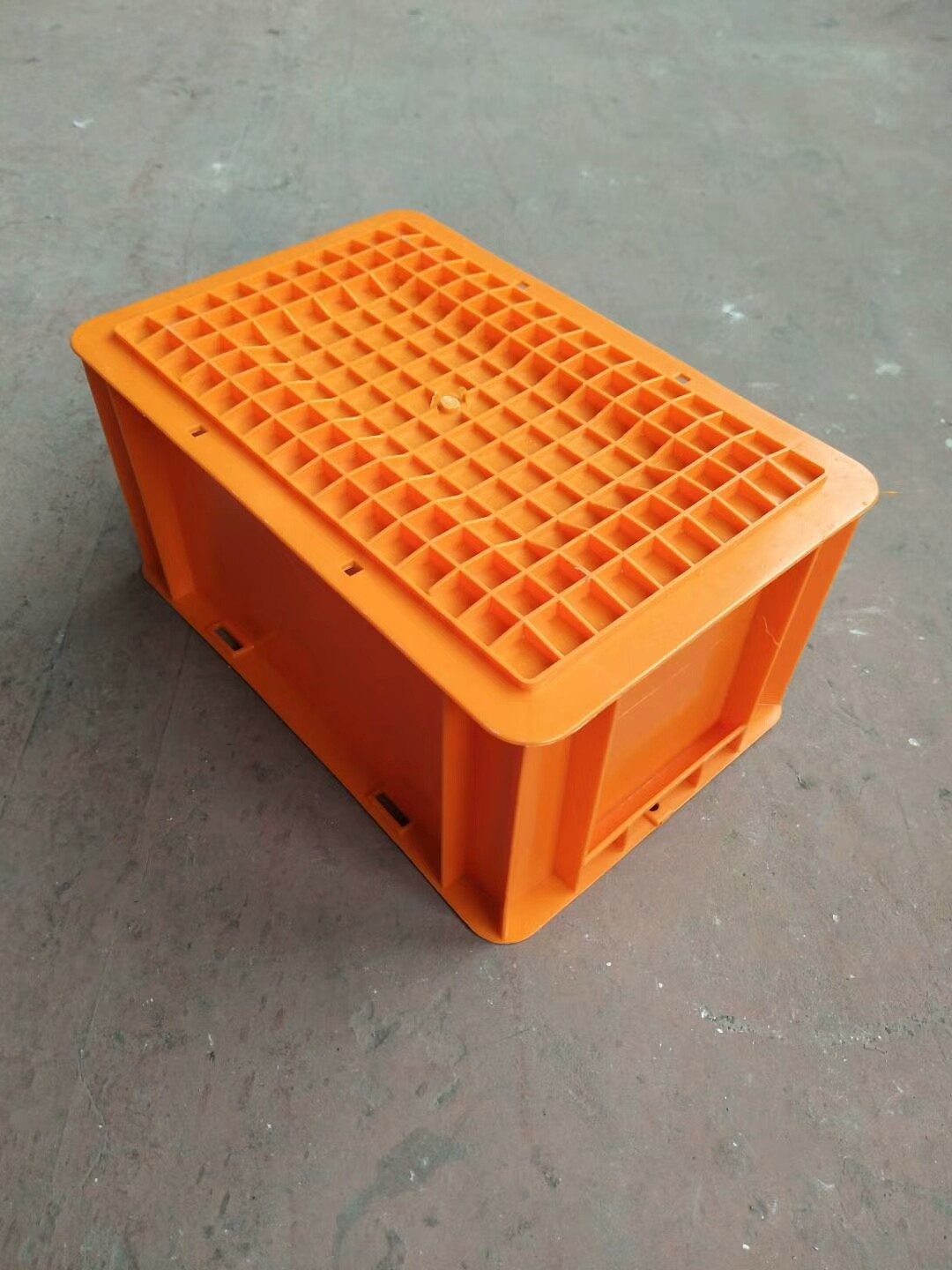 Orange Color Euro Stacking Containers 300*200 mm / Stackable Plastic Storage Containers