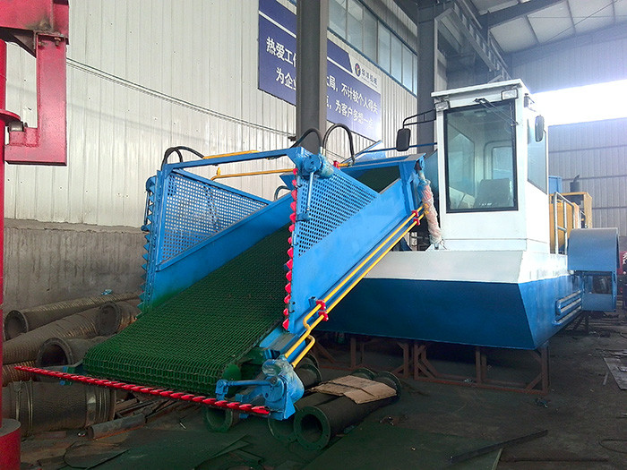 8 Cubic Meters 75kw Power Lake Weed Cutter Machine For River Waterweed Harvesting