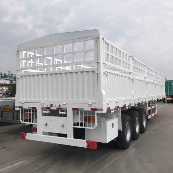 Convenient Fence Stake Semi Trailer for Livestock Transport Capacity 40cows/200