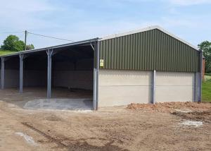Wholesale Q235 Modern Prefab Agricultural Buildings With Concrete Panels from china suppliers