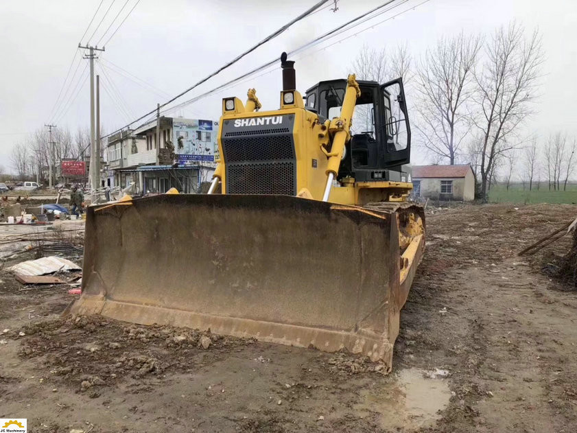 10M3 Blade Capacity Second Hand Bulldozer Shantui SD32 14.01L Fuel Consume