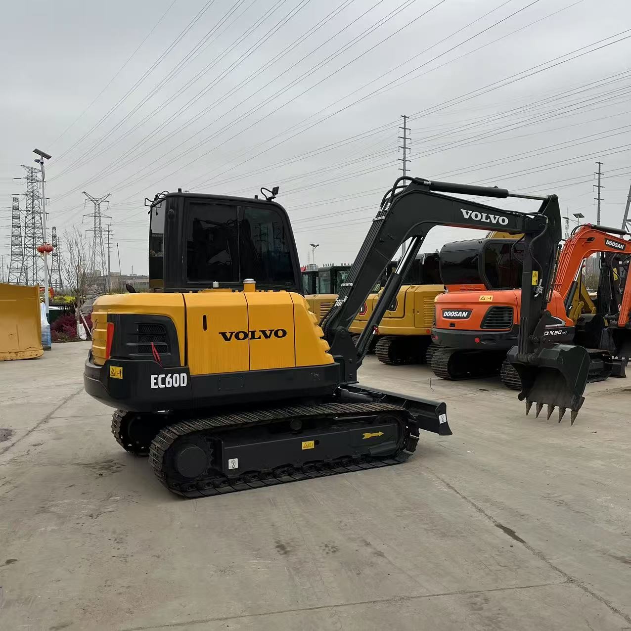Used Volvo Excavators EC60D 2024year Second Hand Small Crawler 6ton