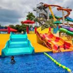 ODM Kids Swimming Pool Water Sports Games Equipment Fiberglass Water Slide for