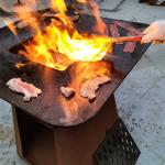 Outdoor Backyard Corten Steel BBQ Grill 500*500*700mm Base Anticorrosive