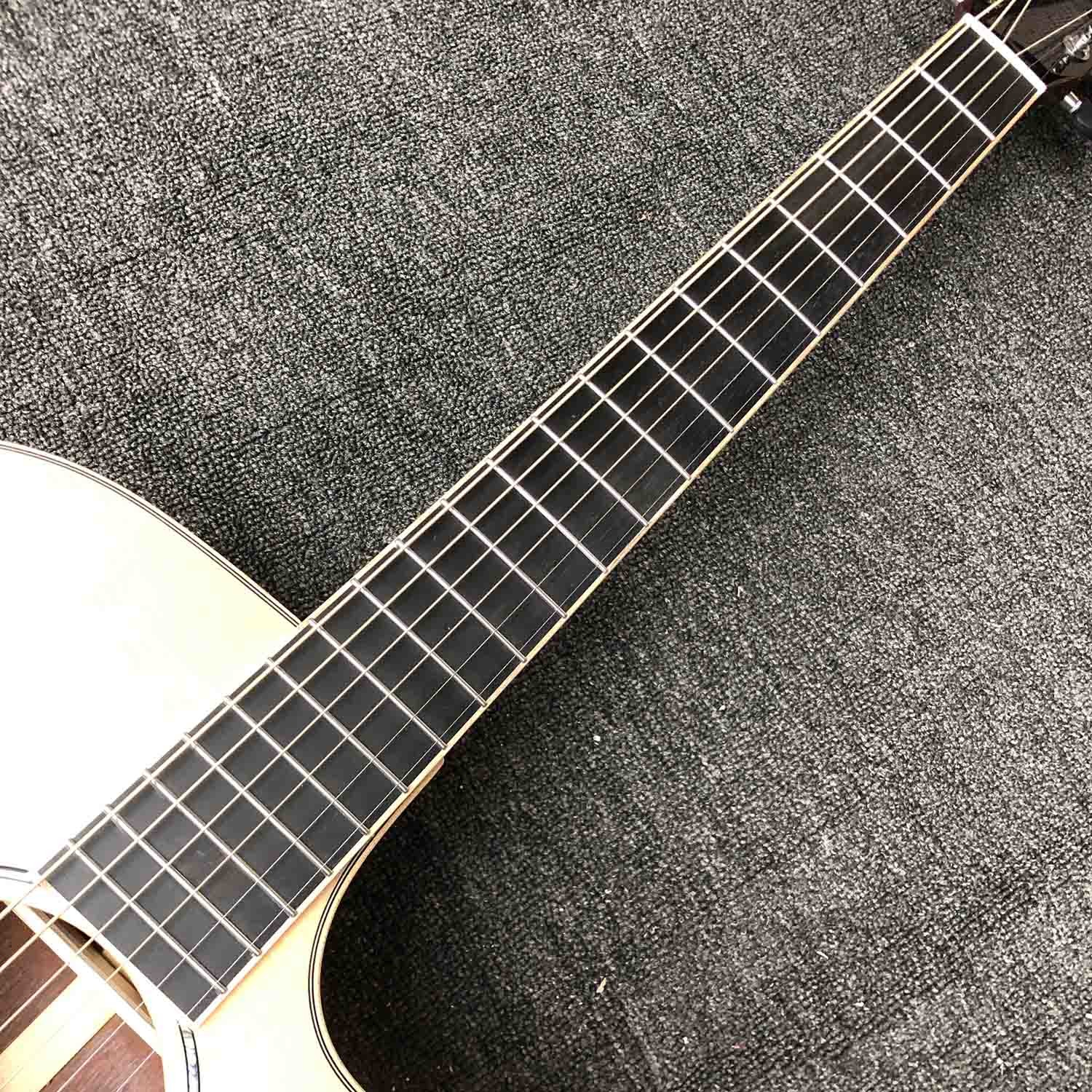 Custom AA Aaaa Solid Wood Jumbo Acoustic Guitar Solid Cocobolo Back Side Lowden Type Built in Pickup Electronic EQ