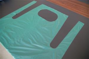 Wholesale Yellow, Green, Blue, White 100% Virgin Polyethylene Disposable Aprons from china suppliers