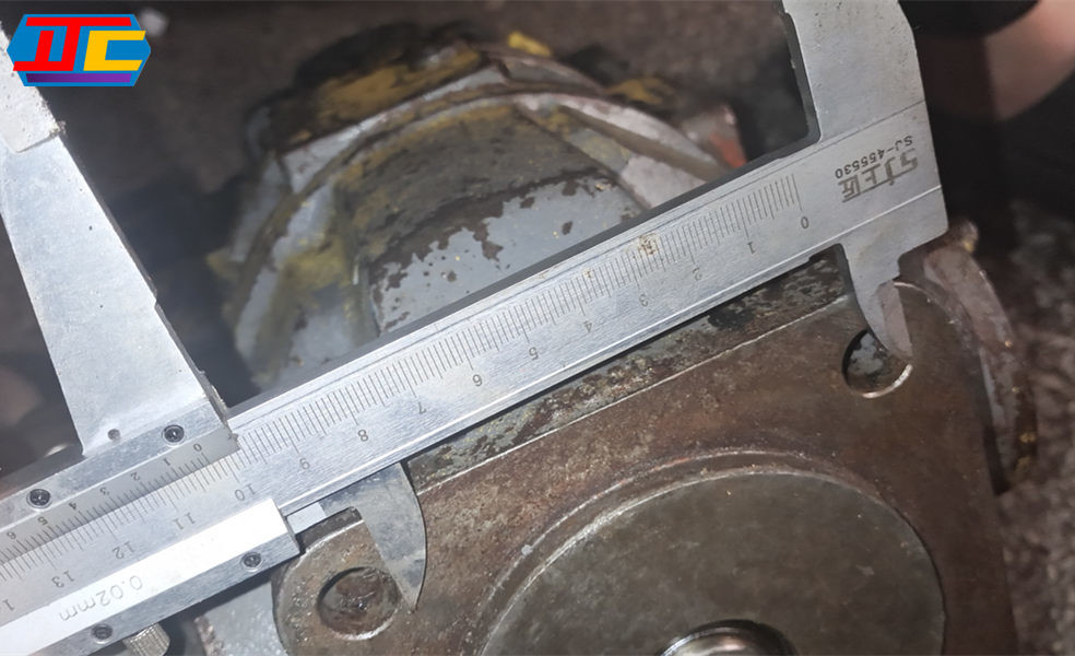 A10V43 Hitachi Ex60 Hydraulic Pump 15T For Hitachi Excavator