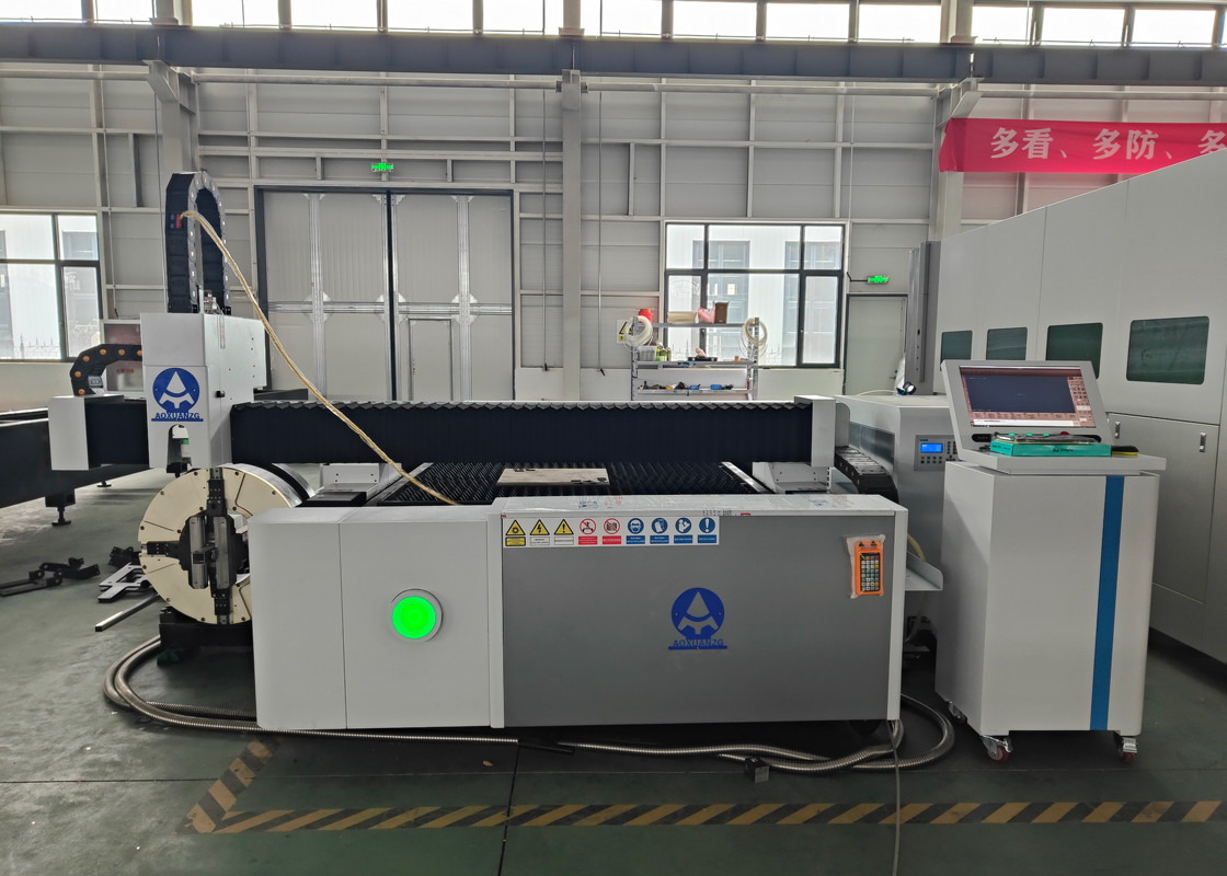 Cnc Sheet And Tube Cutting Machine Single Table 3015 6kw With 220mm Chuck