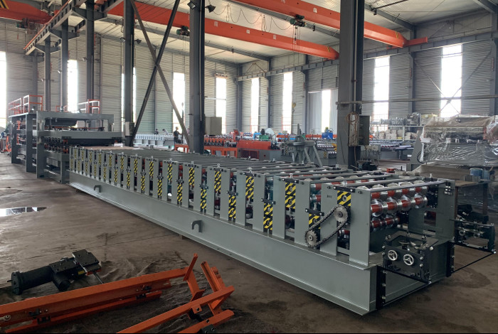 Thermal Insulation Waterproof PU EPS Rock Wool Sandwich Panel Production Line