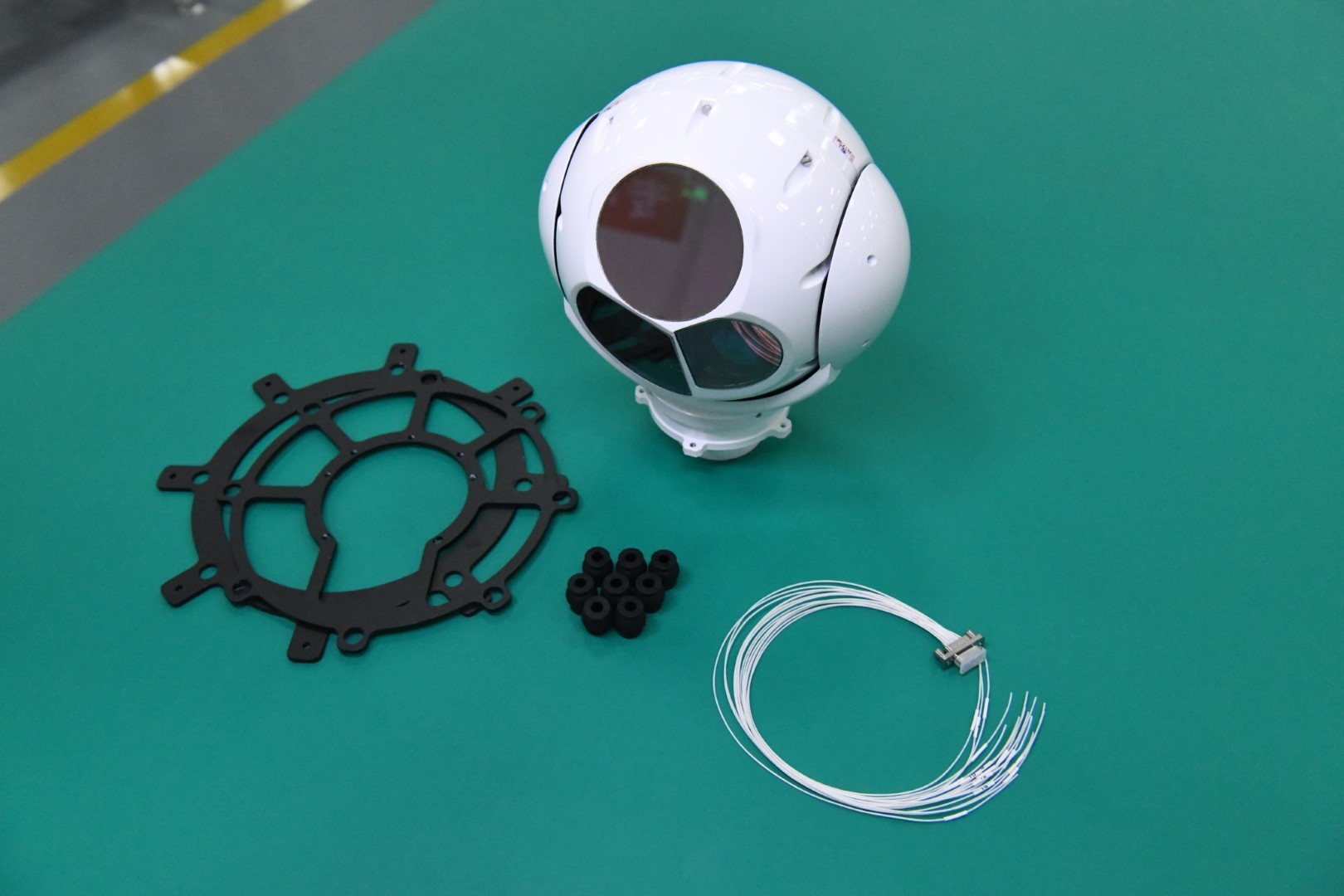 GPS Coordinate Resolving Airborne Electro Optical Pod EOIR Camera For Fixed-Wing