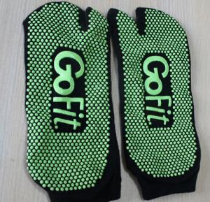 Wholesale anti slip cotton toes yoga socks from china suppliers