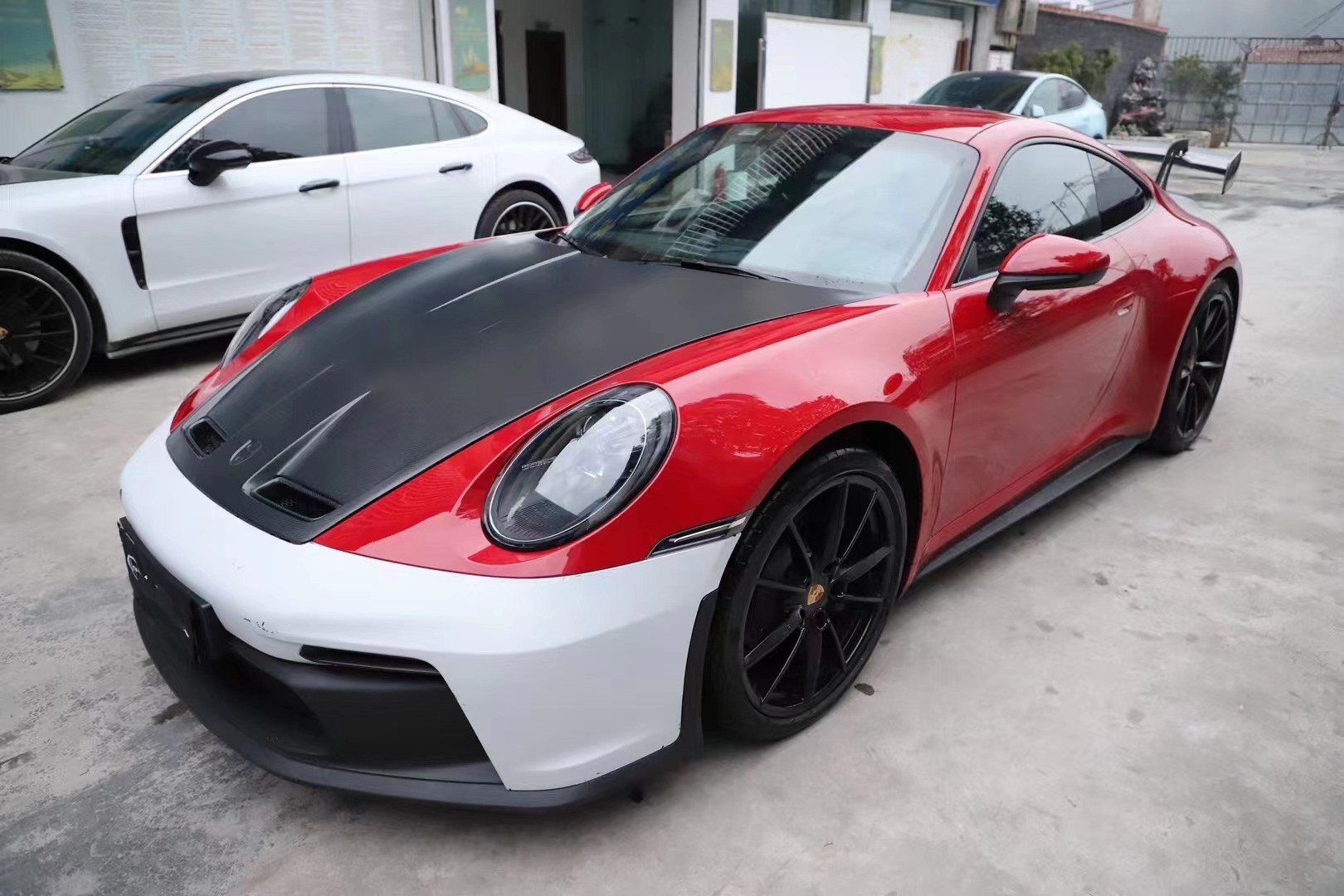PP Plastic Material Body Kit for Porsche911 992 992 Upgraded GT3 Style Front and Rear Bumper Side Skirt Spoiler Hood Body Kit