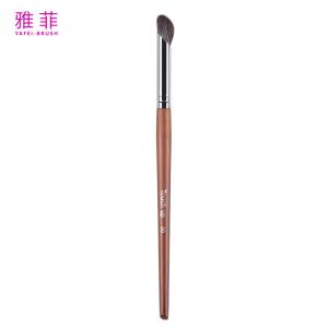 Wholesale TOUCH UP 30 Nose Shadow Brush Custom Logo Animal Hair Copper Ferrule Wooden Handle Premium Quality OEM ODM Factory from china suppliers
